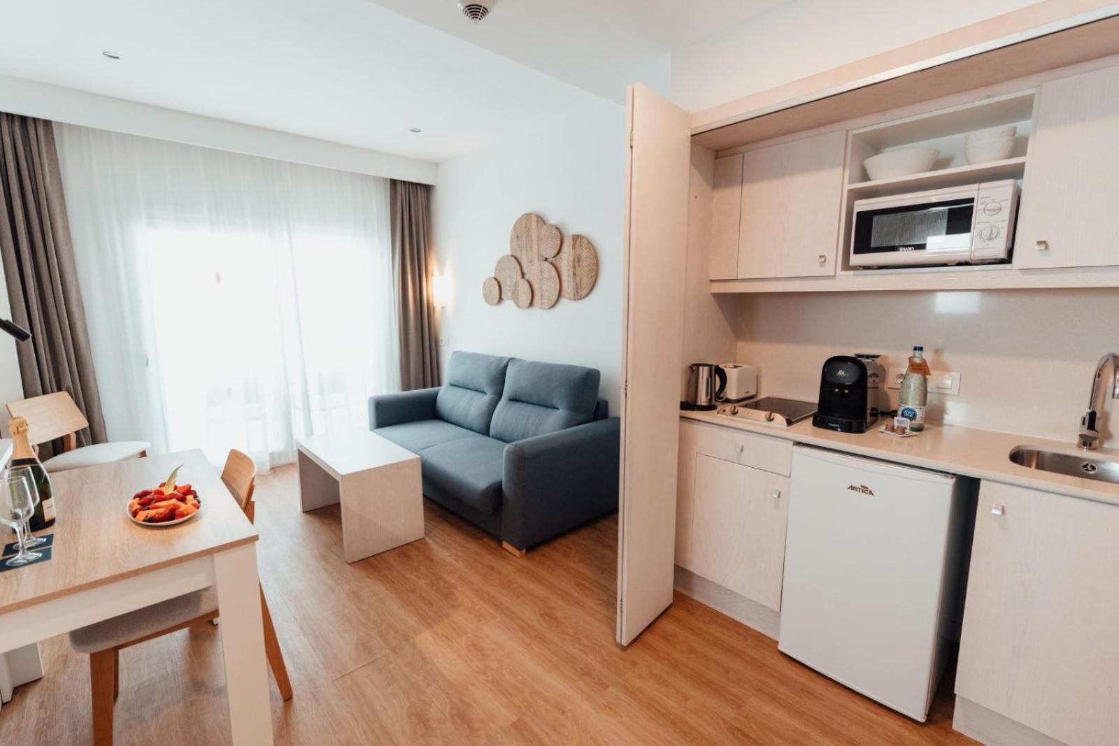 One-Bedroom Standard Apartment